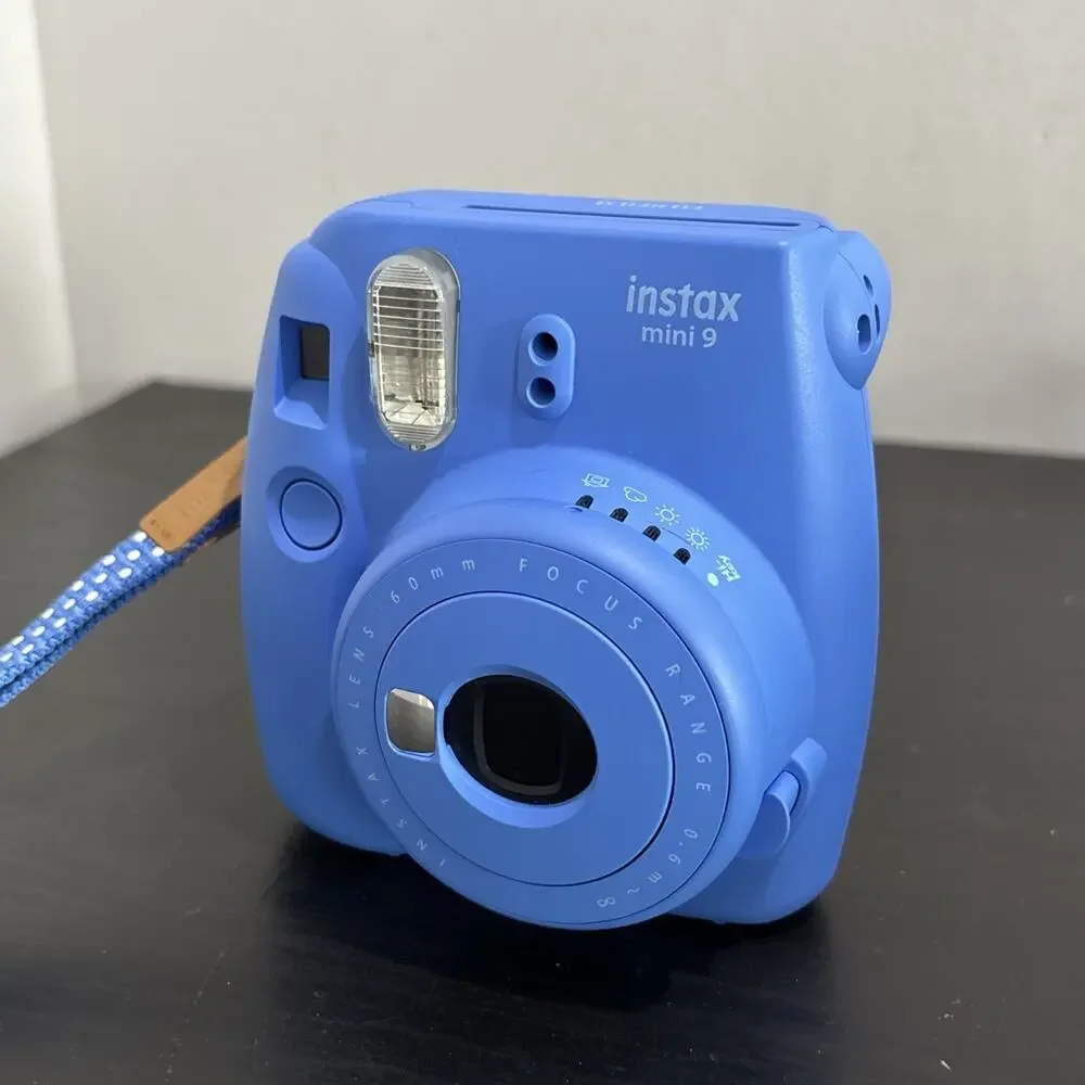 Fujifilm Instax Mini 9 Instant Film Camera Cobalt Blue W/Strap & Case WORKING